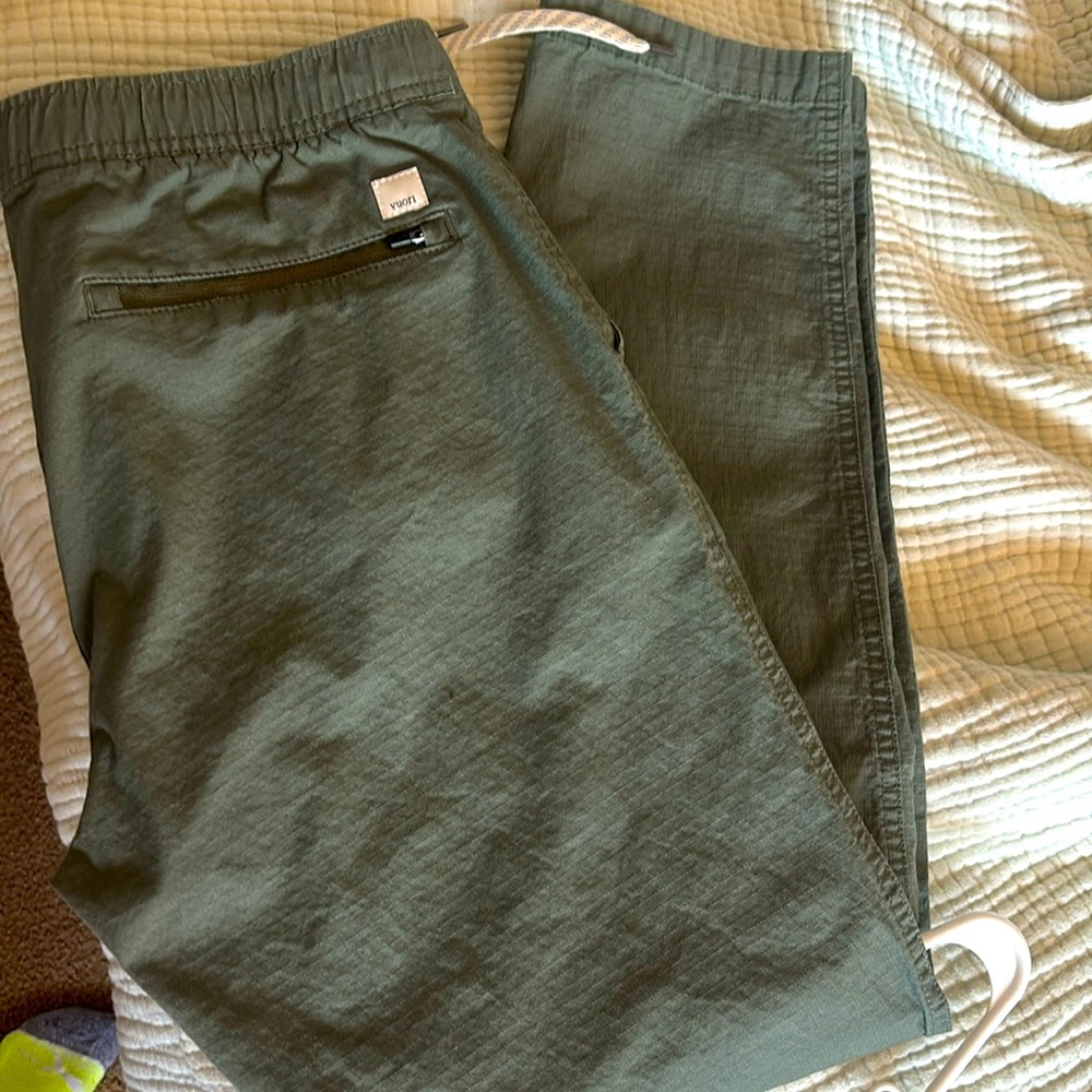 Vuori green rip stop pant